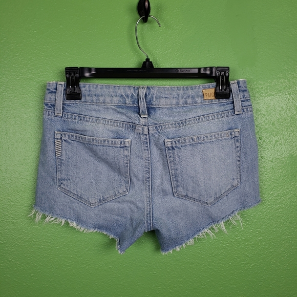 Paige geometric design patch Kiera shorts size 25 - Picture 8 of 8